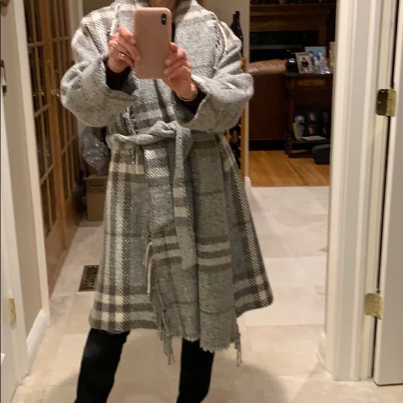 Burberry London Plaid Belted Wrap Coat  4 - Picture 11 of 11